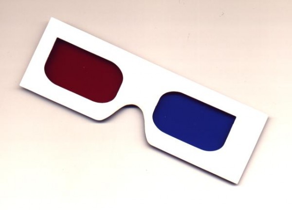 Anaglyph red and blue 3D glasses